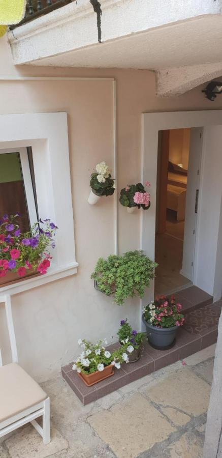 Apartment Asja Old City Center Pula Exterior foto